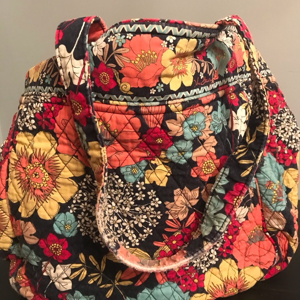 Vera Bradley Happy Snails Sholder Bag